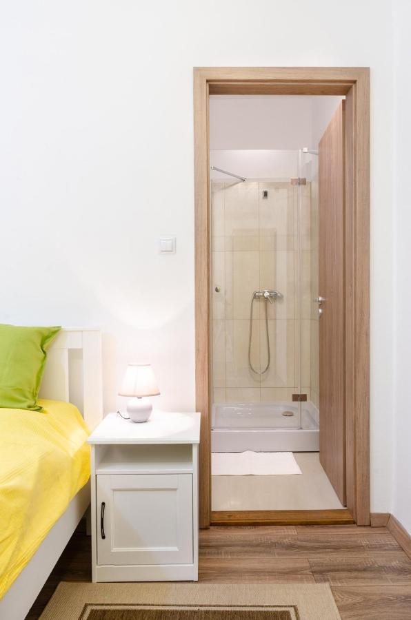 3 En Suit Bedroom Flat In The Main Centre For 6Ppl, 3Bdr,3Bthr,Ac Budapest Exterior photo