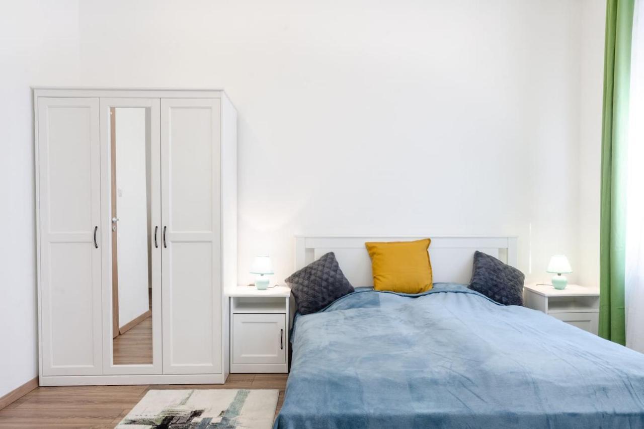 3 En Suit Bedroom Flat In The Main Centre For 6Ppl, 3Bdr,3Bthr,Ac Budapest Exterior photo